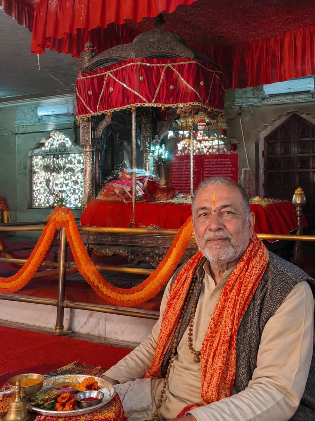 Pandit ji — Jwala Devi Temple